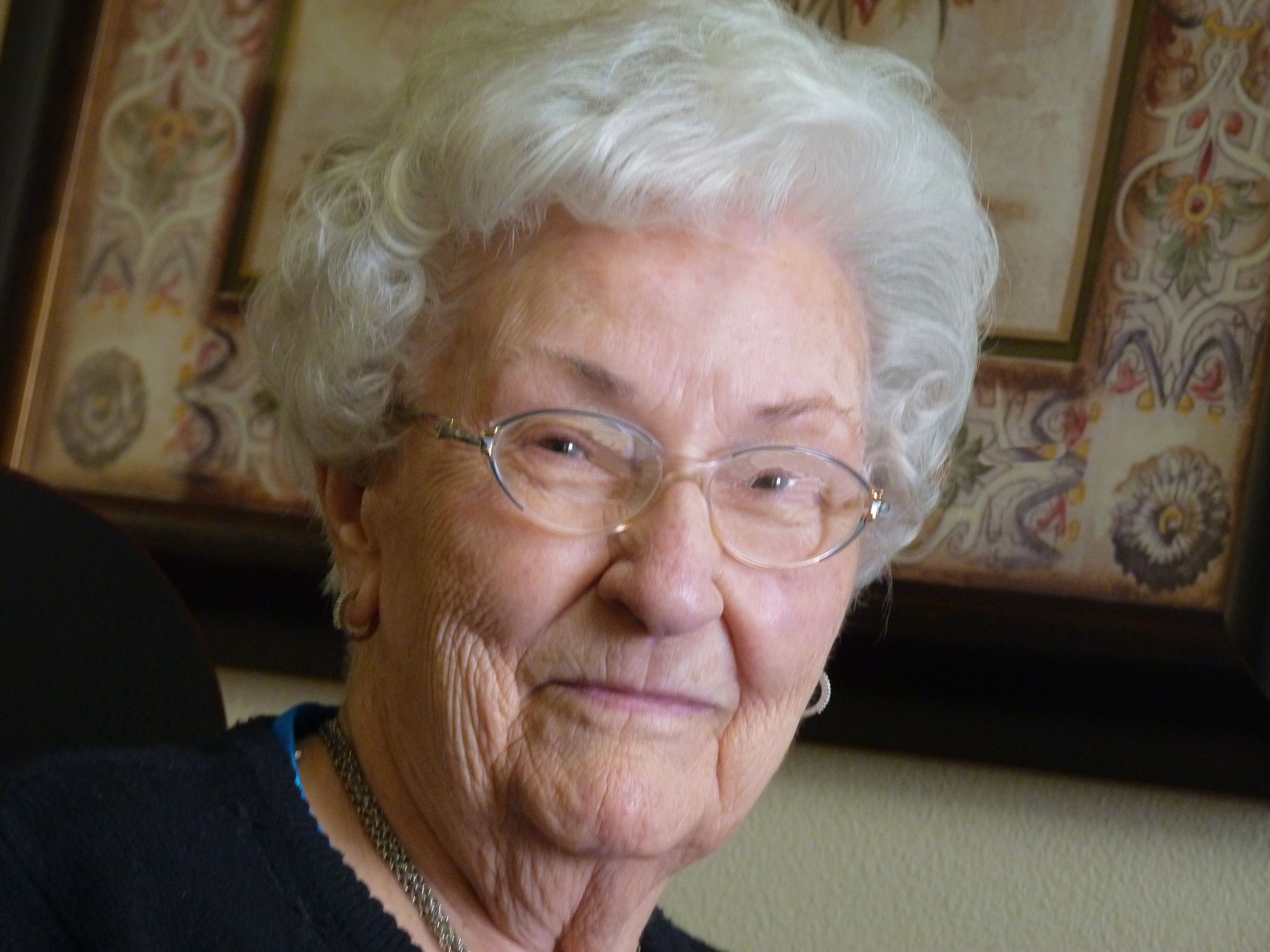 CAMPBELL, Nora Elizabeth   1921 – 2015