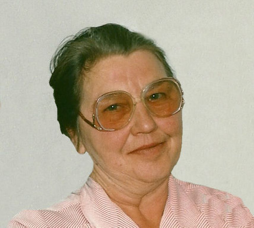 BLACK, Margaret   1933 – 2012